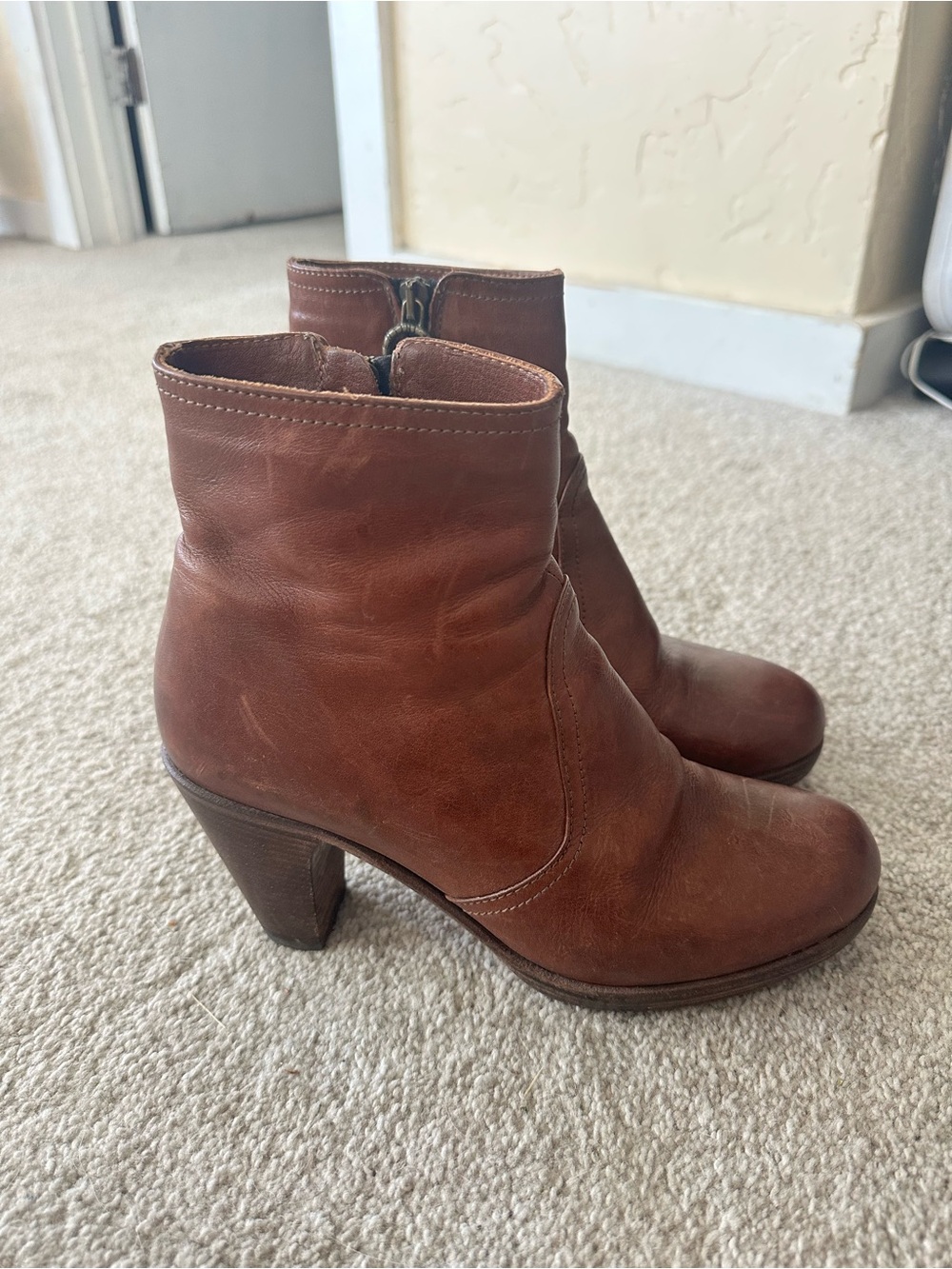 Fiorentini + Baker Cognac Brown Heeled Boots Italian Leather Size 38 / 8 Womens - Picture 2 of 6